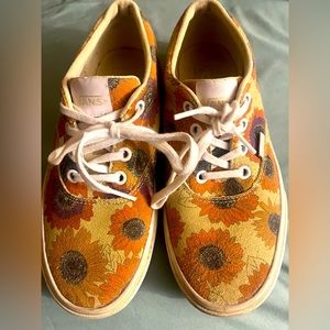 Limited edition Sunflower Vans size 6.5